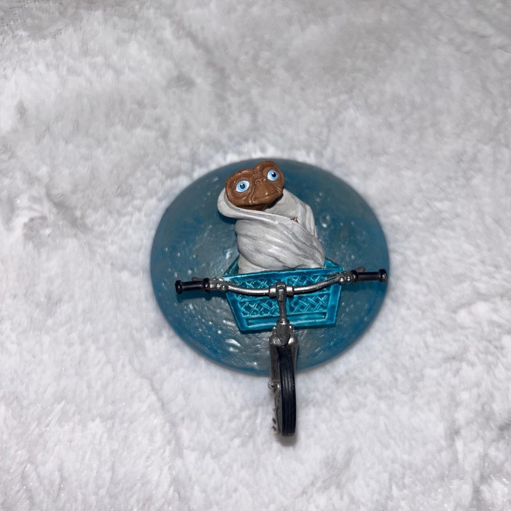 Hallmark E.T 20th anniversary keepsake